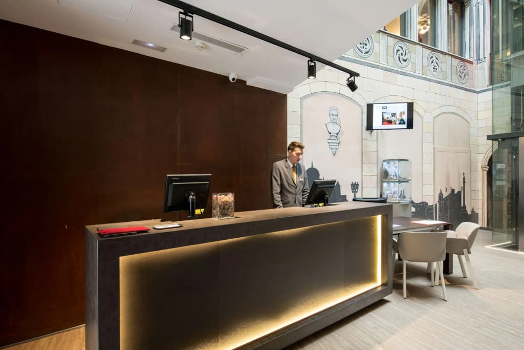Catalonia Catedral Hotel - photo 2