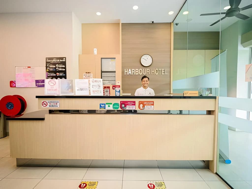 Harbour Hotel - photo 18