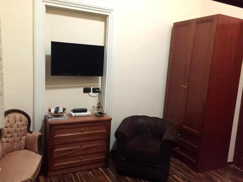 Rhona's Apartment - photo 22