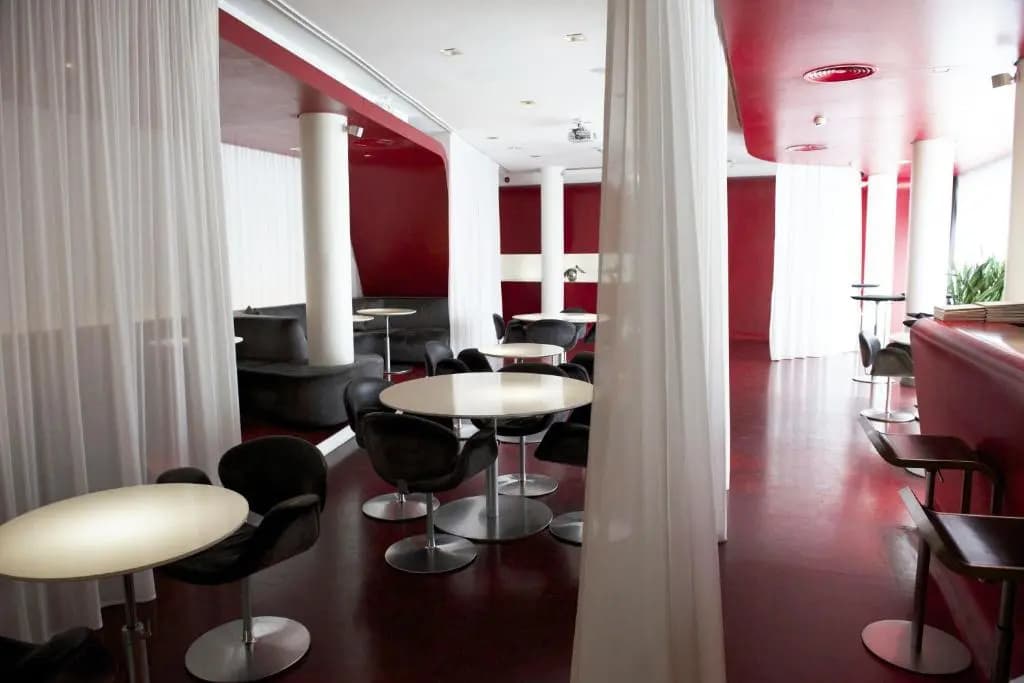 Hotel Q - photo 22