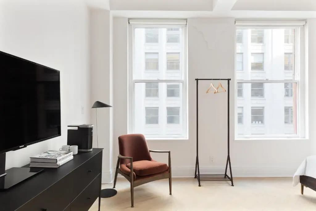 Flatiron Hotel - photo 4