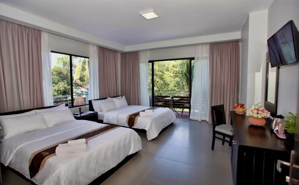 Minea D' Angkor Boutique - photo 4