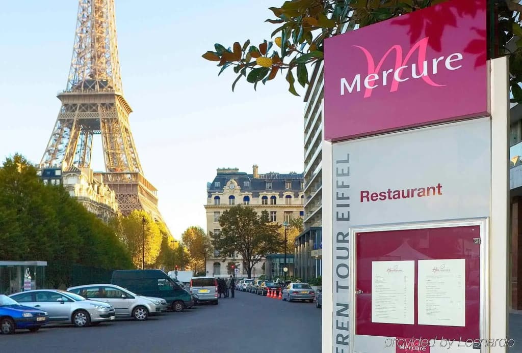 Mercure Paris Centre Tour Eiffel Hotel - photo 1