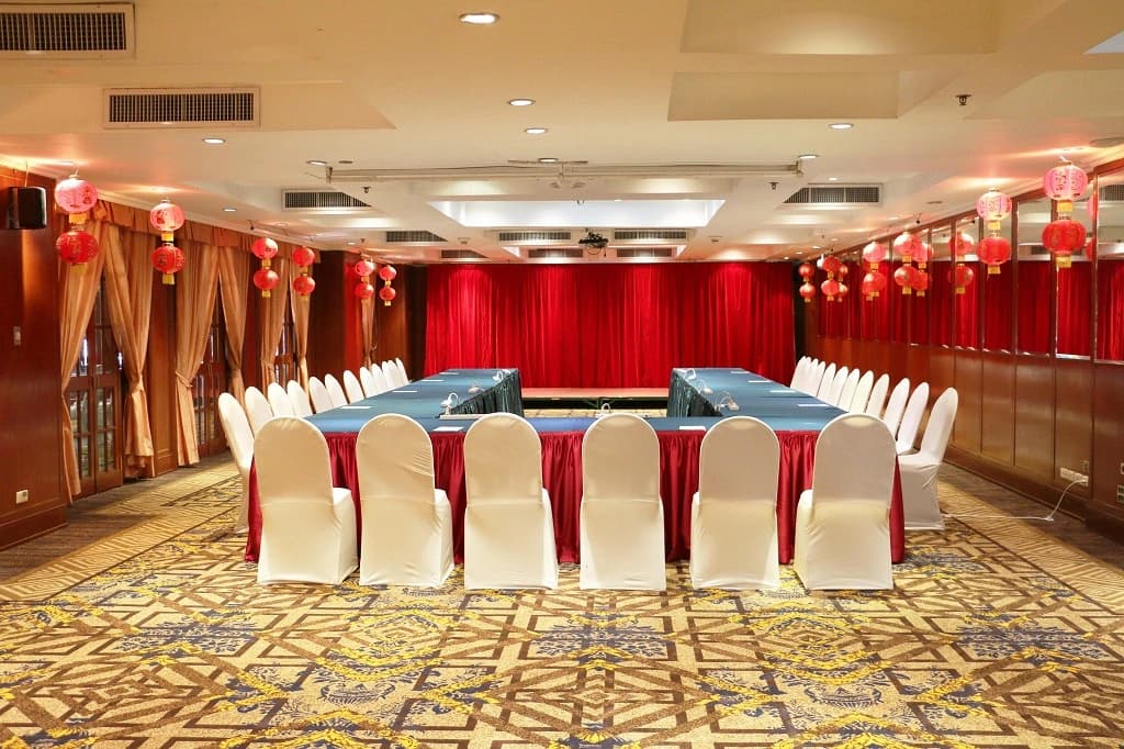 Evergreen Laurel Hotel Bangkok - photo 26