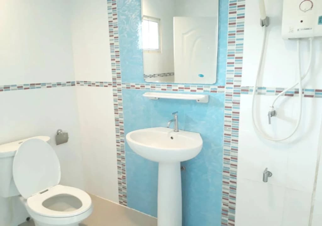 The Y House - photo 8
