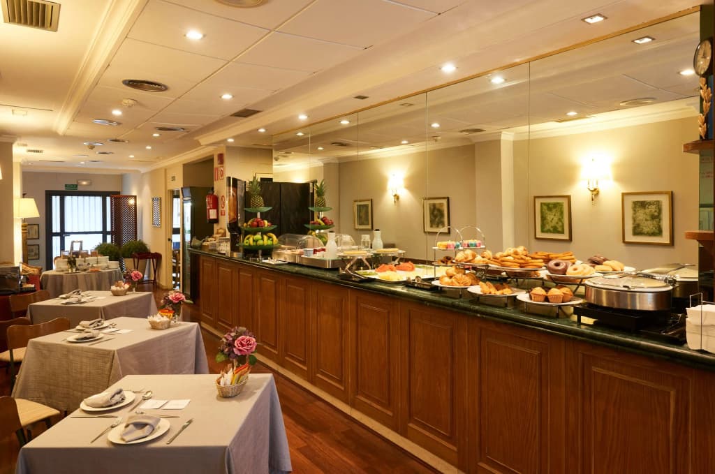 Barrio de Salamanca Suites - photo 15