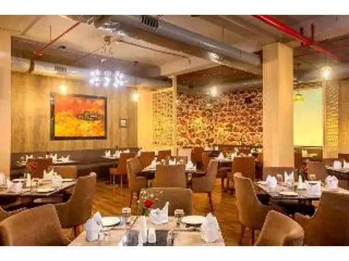 Hotel Luxe Opera NH8 – 7km from IGI Airport Delhi - photo 16