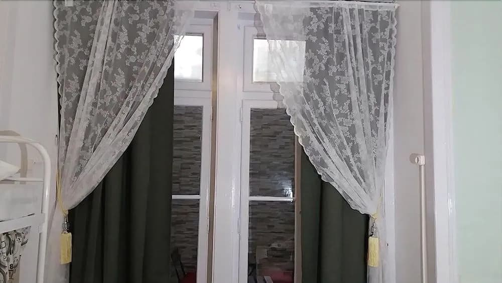 At Ease Inn - Residence - photo 3