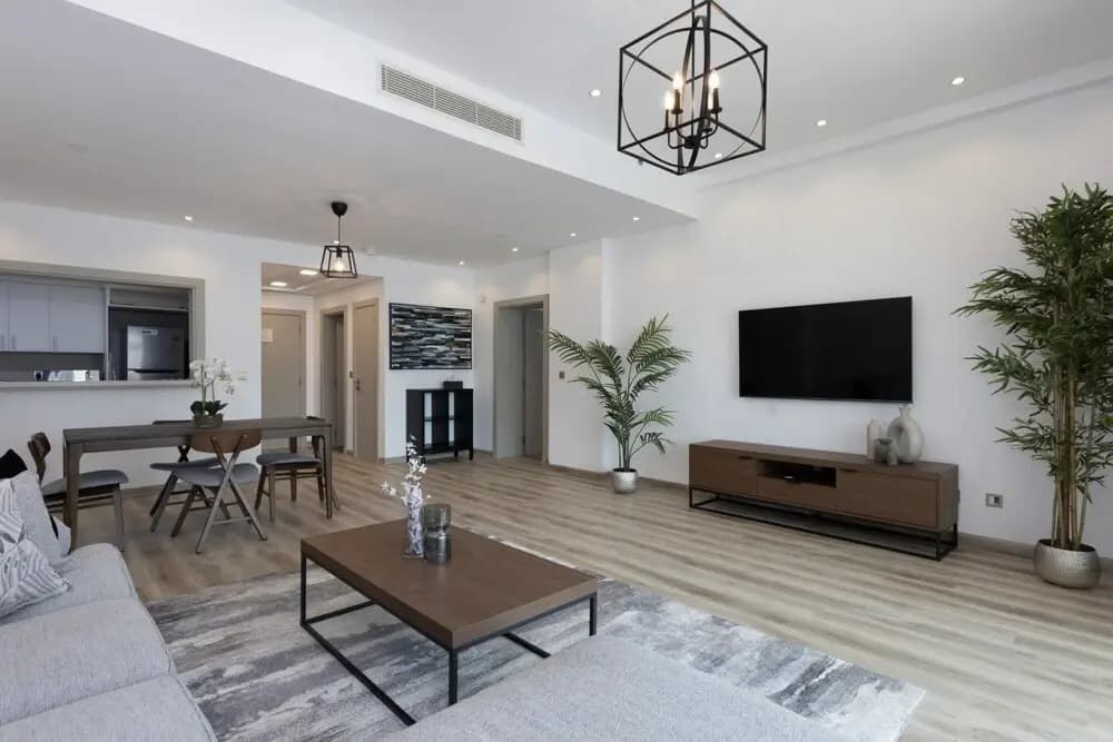 Luxe 1BR w Palm Skyline View Easy Mall Access - photo 20