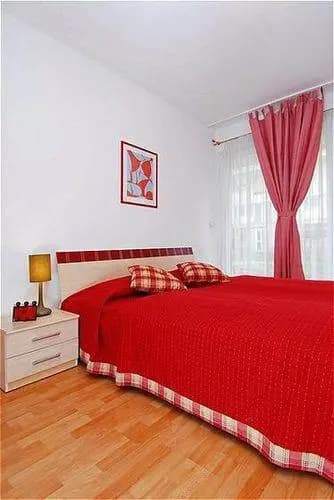 Locust Tree Apartments - photo 4