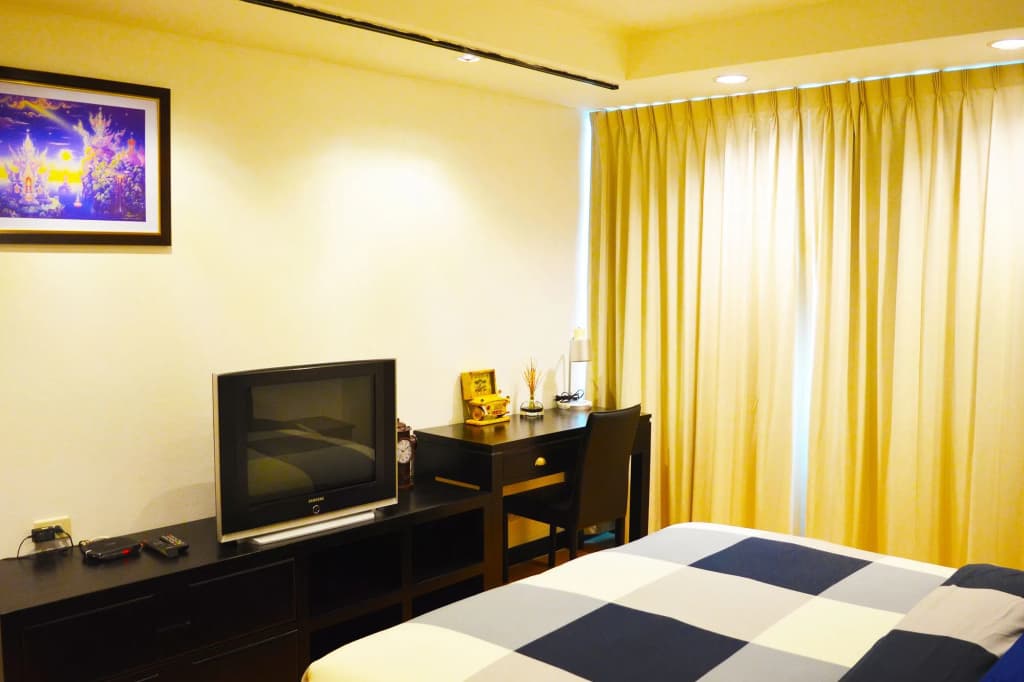 Serena Sathorn Suites - photo 3