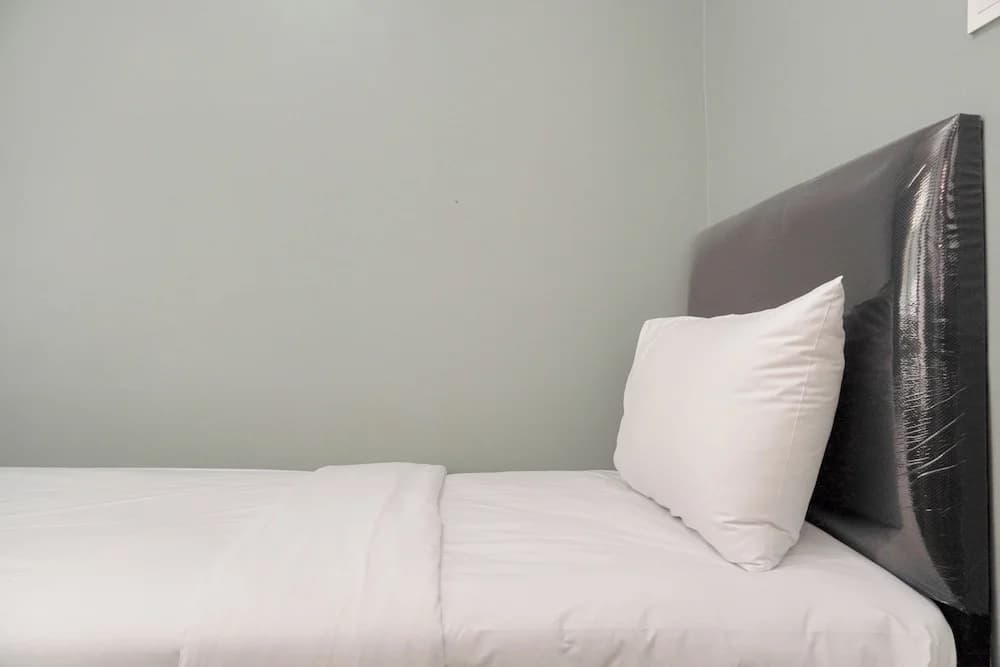 Restful And Modern 3Br At Daan Mogot City Apartment - photo 1