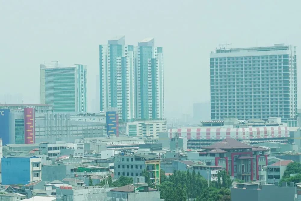 Spacious And Convenient 3br at Pangeran Jayakarta Apartment - photo 12