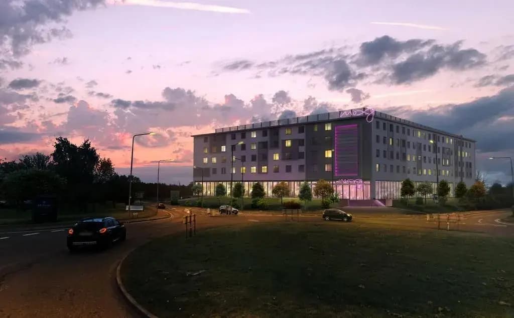 Moxy Edinburgh Airport - main photo