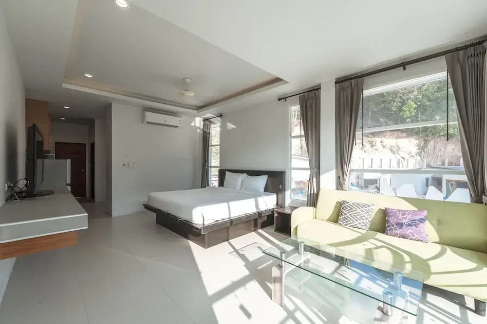 Calm and Spacious Studio View 1 - photo 2