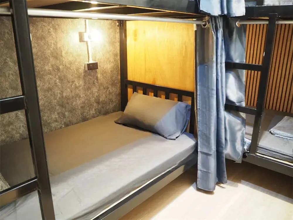 Bed Space Hostel - photo 8