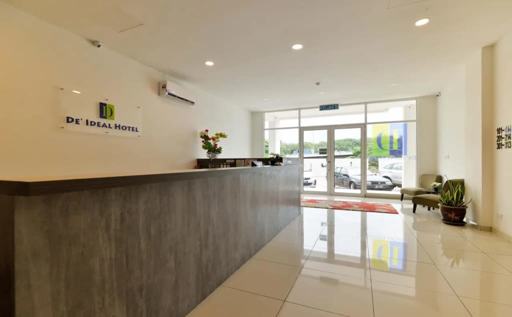 De Ideal Hotel - photo 2