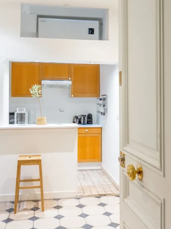 Edgar Suites Saint-Augustin - Naples - photo 18