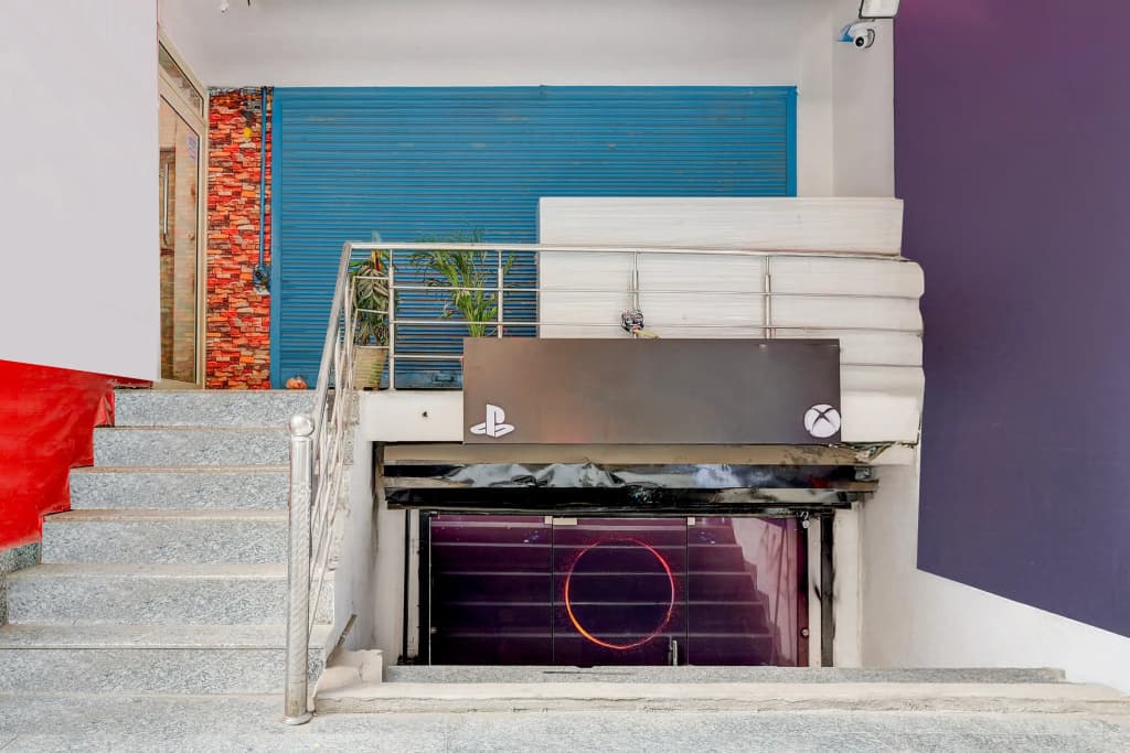 Collection O Sector 7 Dwarka Formerly Aakarshan Residency - photo 4