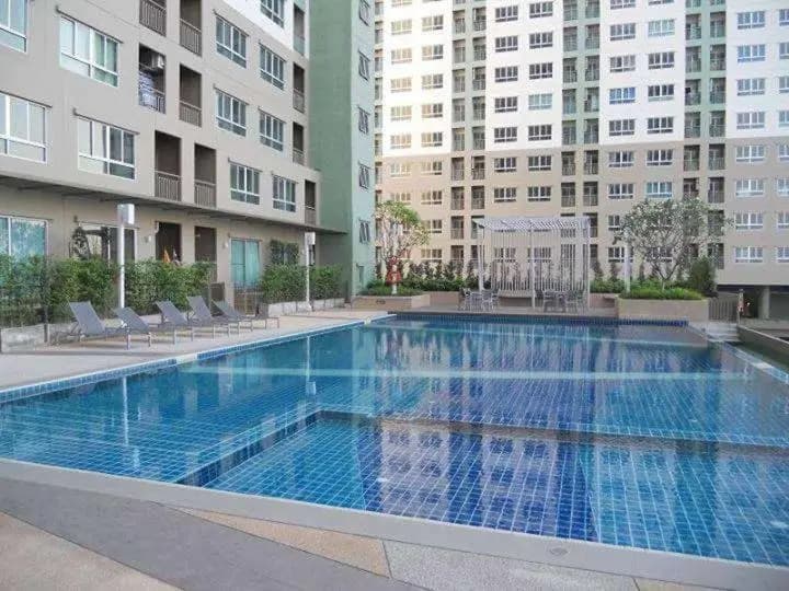Lumpini Vacation Apartment - photo 2