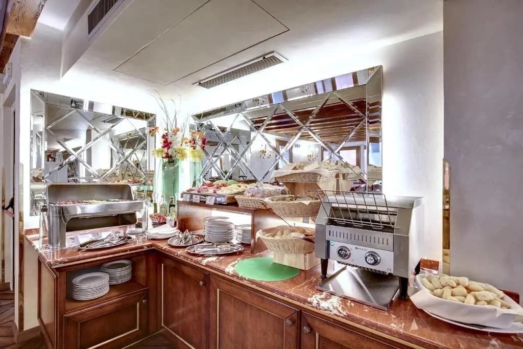 Hotel Casanova Venezia - photo 12