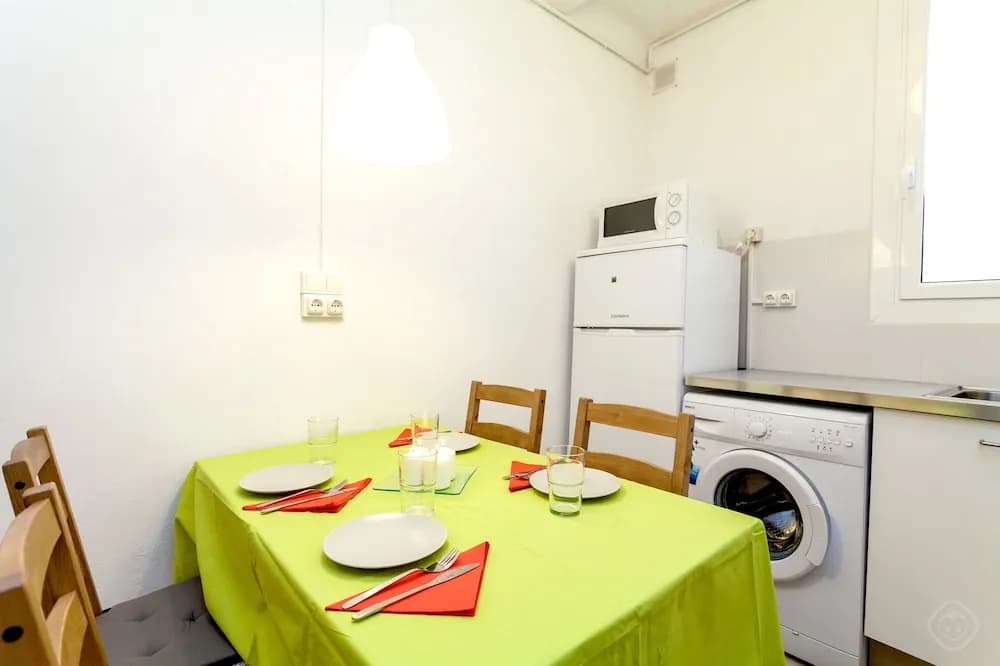 Rentbcn Gaudi Apartments - photo 18