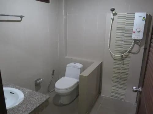 T And T House - photo 7