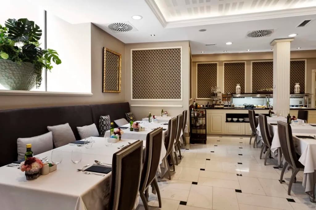 Catalonia Las Cortes Hotel - photo 27