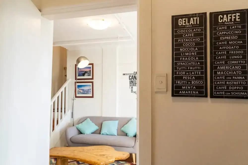 Delightful 3 Bedroom Apartment near Chapel Street in St Kilda - photo 3
