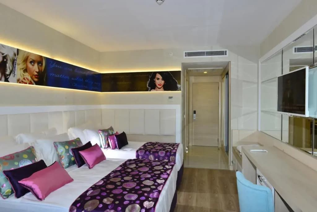Azura Deluxe Resort & Spa - photo 48