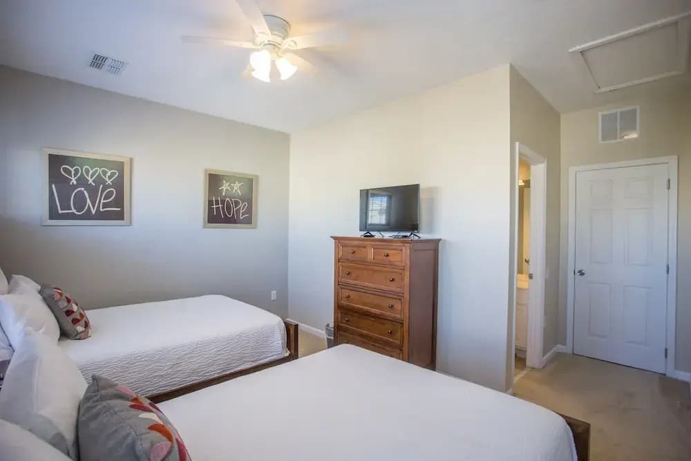 Luxury Vista Three Bedroom House 3071 - photo 3