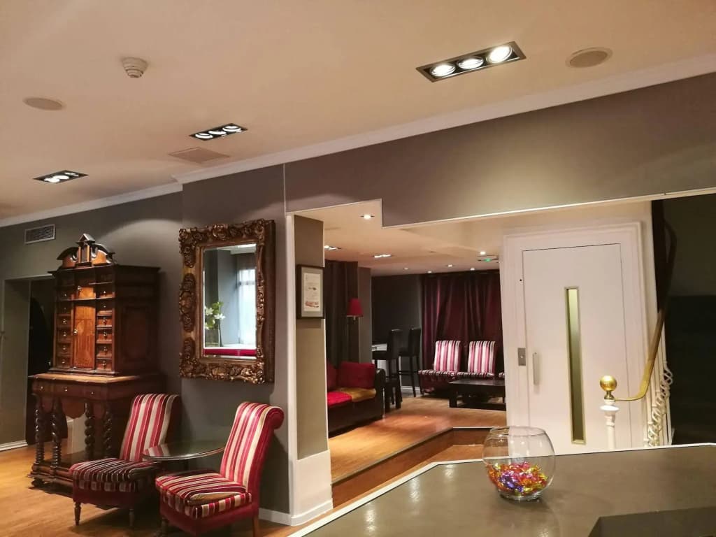Hotel Claude Bernard Saint Germain - photo 4
