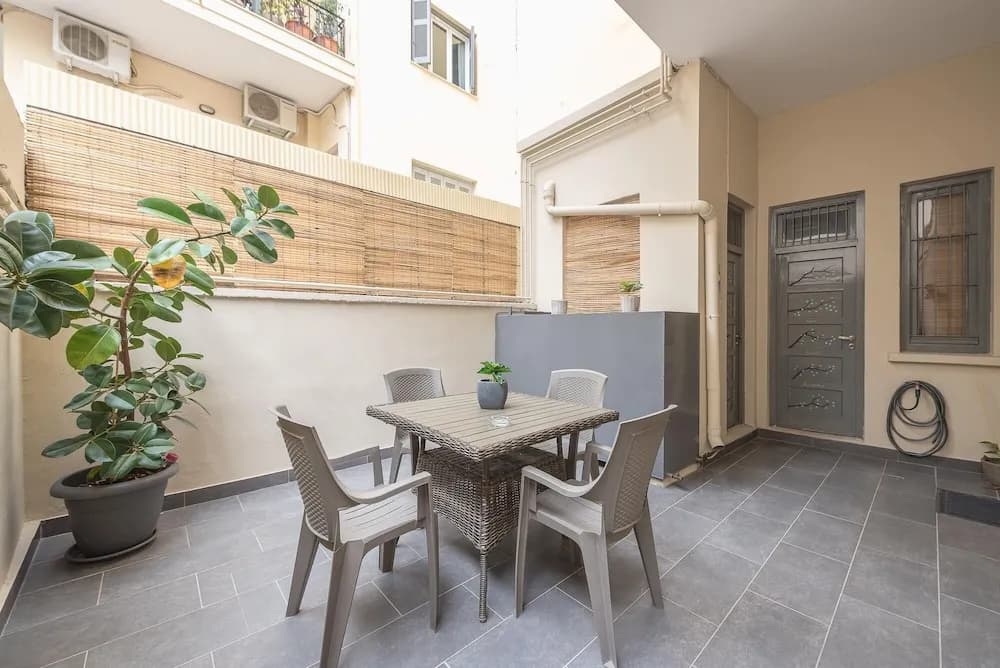 Cloudkeys Spacious Family Home in Thisio - photo 7
