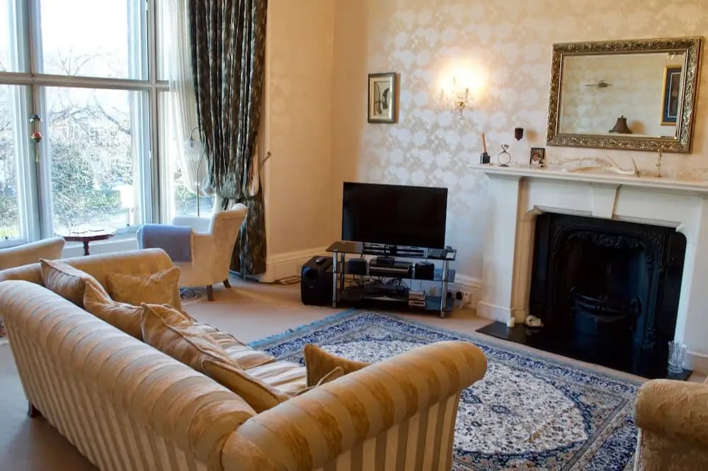 Home In Historic Edinburgh - photo 5