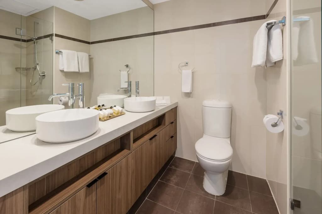 Meriton Suites World Tower - photo 8