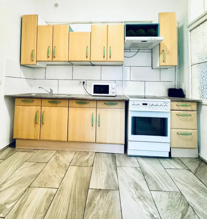 Beautiful Studio Apt Near Rathausplatz - photo 13