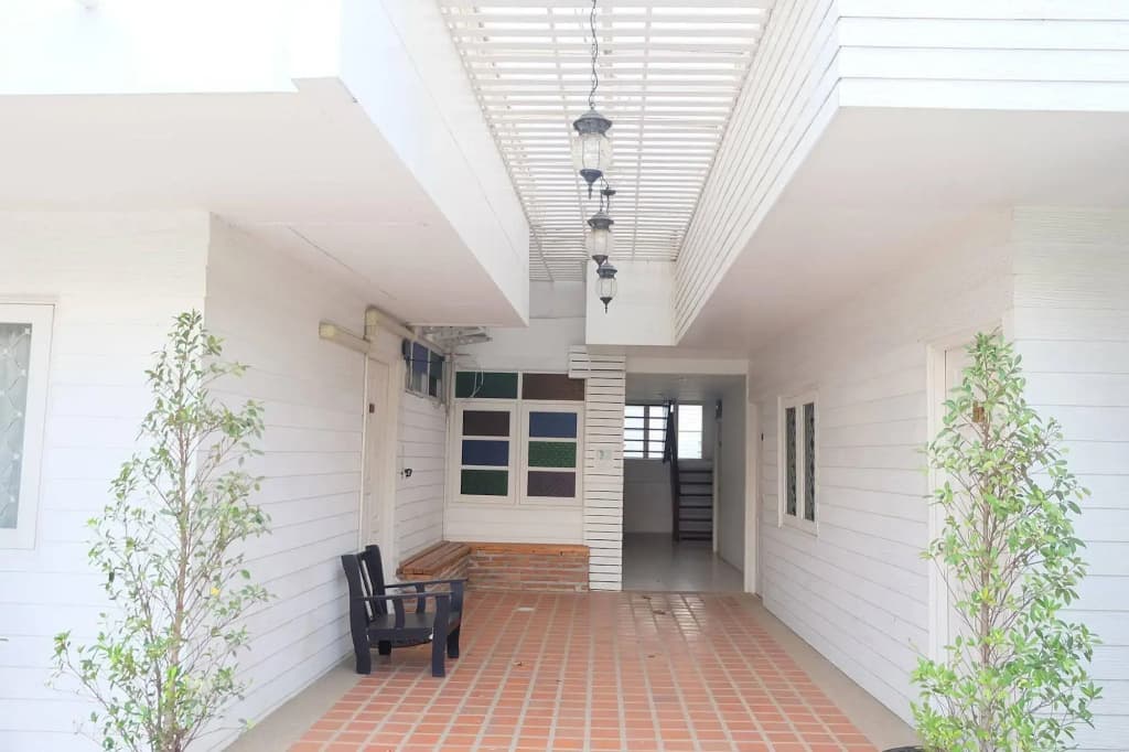 Plern Room And Backyard - photo 14