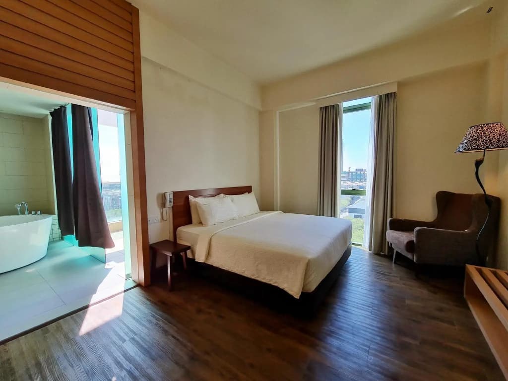 Swan Garden Hotel - photo 6