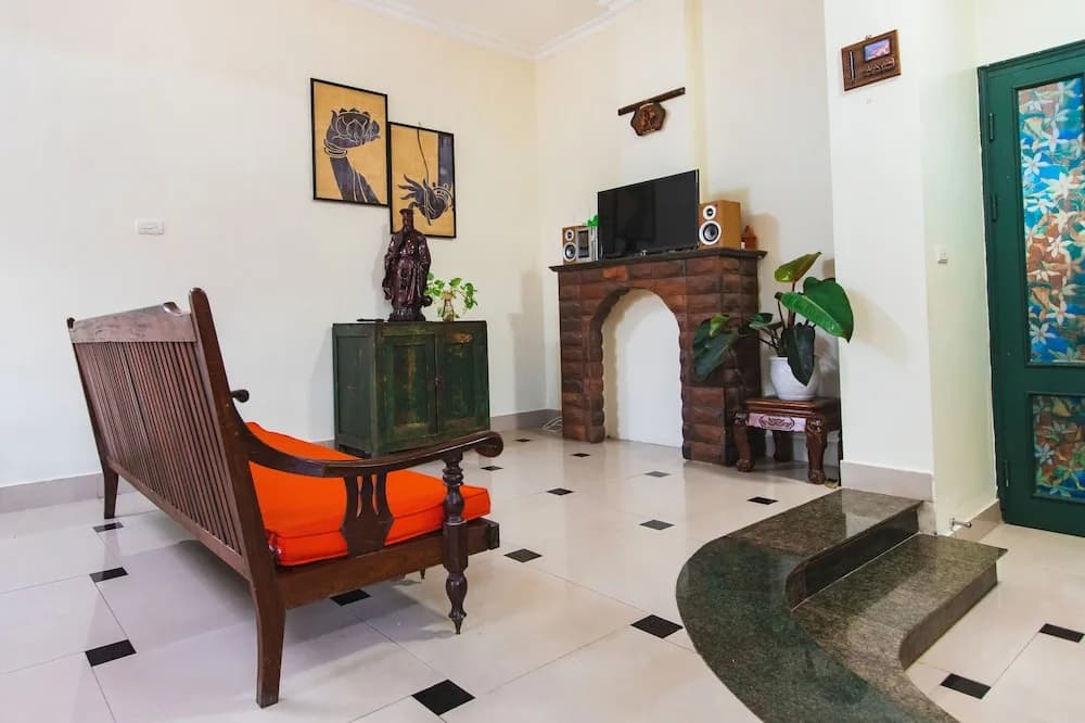 May Villa - photo 2