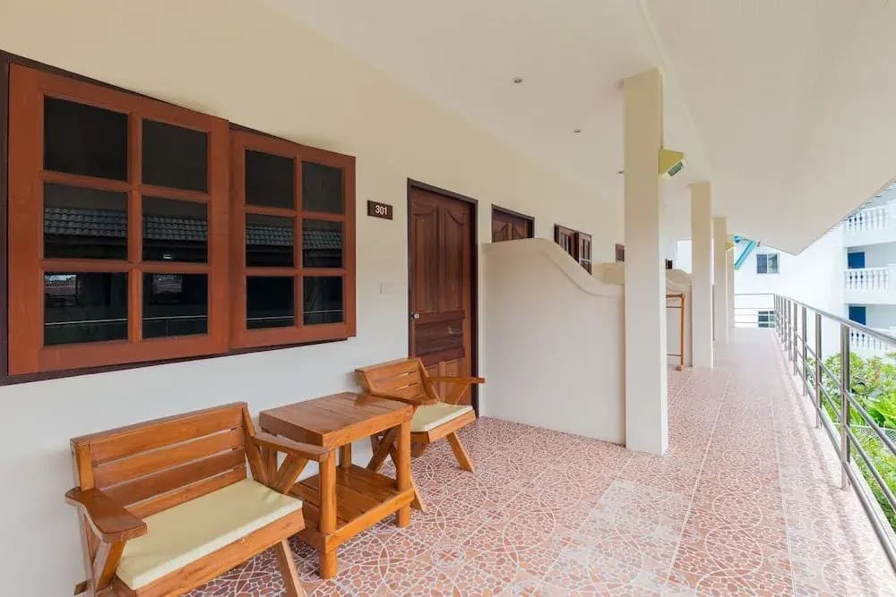 Batic House By Sharaya Hotel - photo 7
