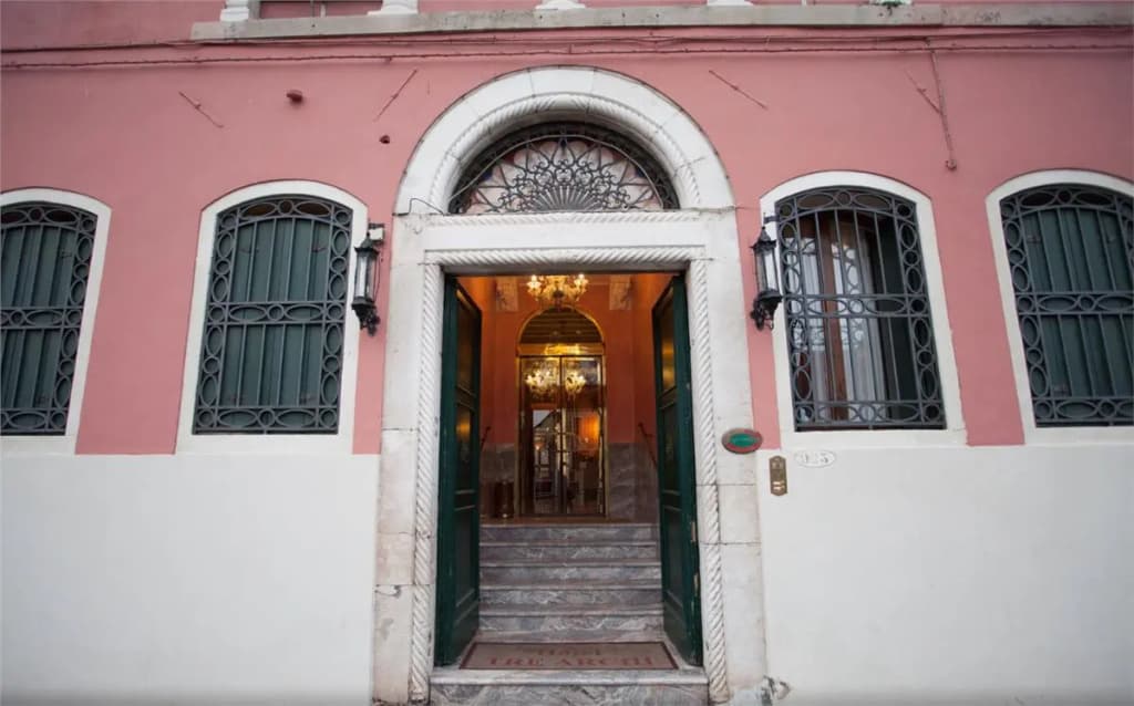 Tre Archi Hotel - photo 1