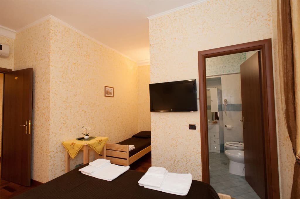 St. Peter's Rooms Rome - photo 6