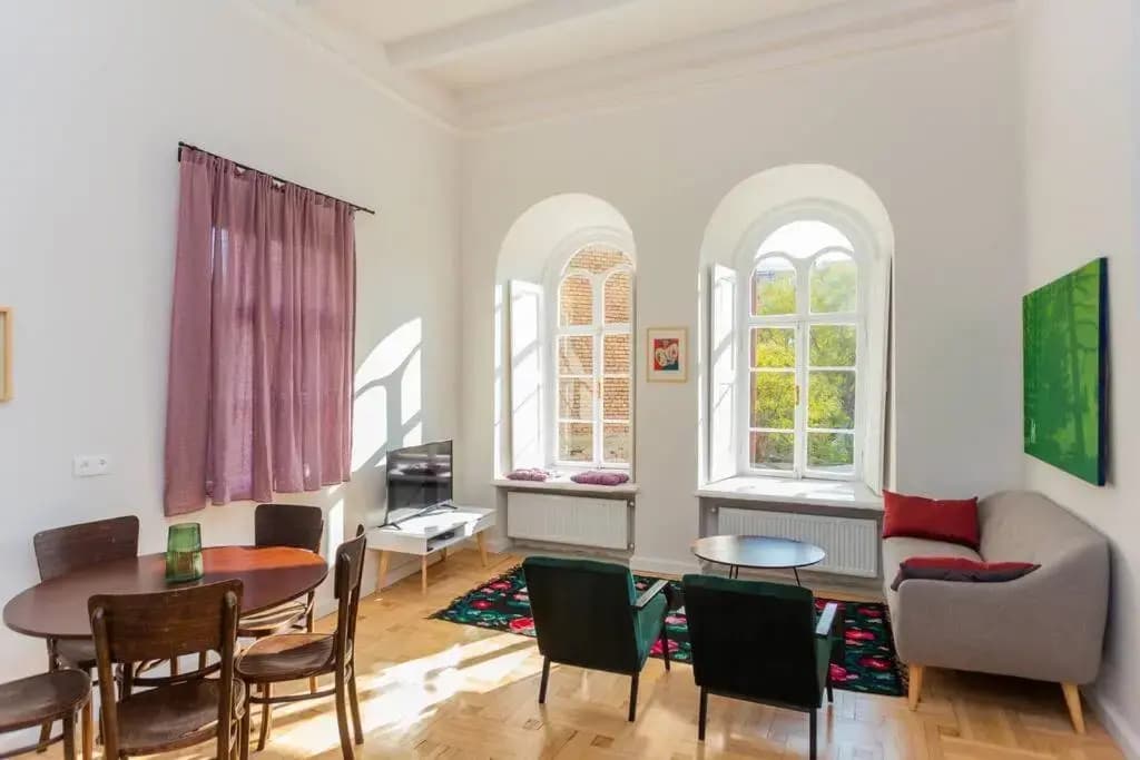 Charming 2BR Apt in Old Tbilisi - photo 9