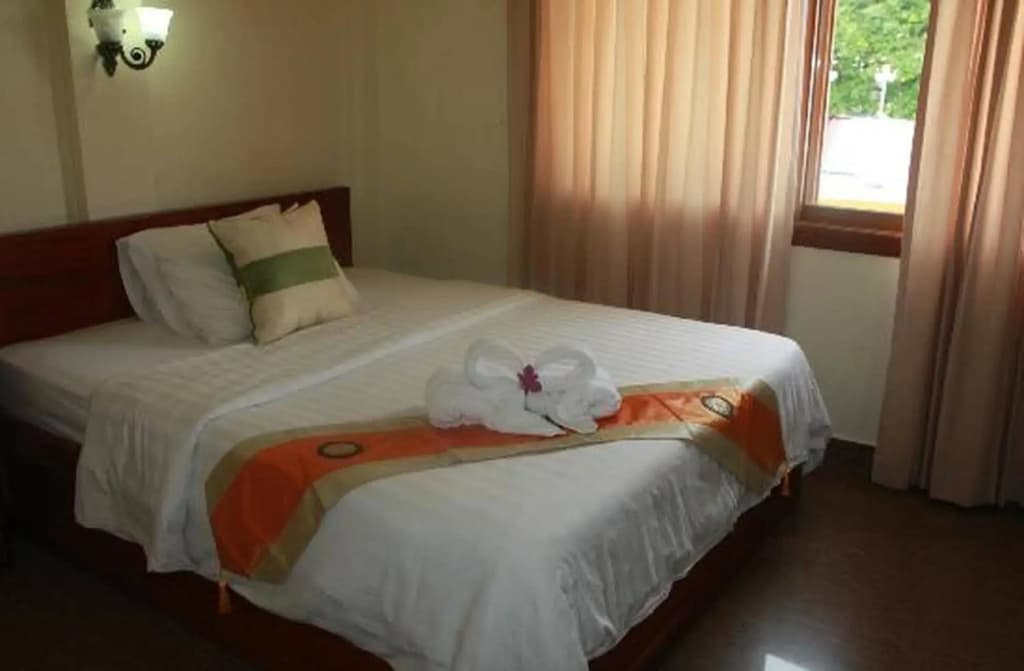 Rotha Guesthouse - photo 6