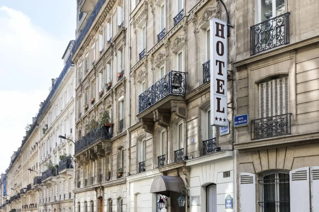 Hotel Berne Opera - photo 31