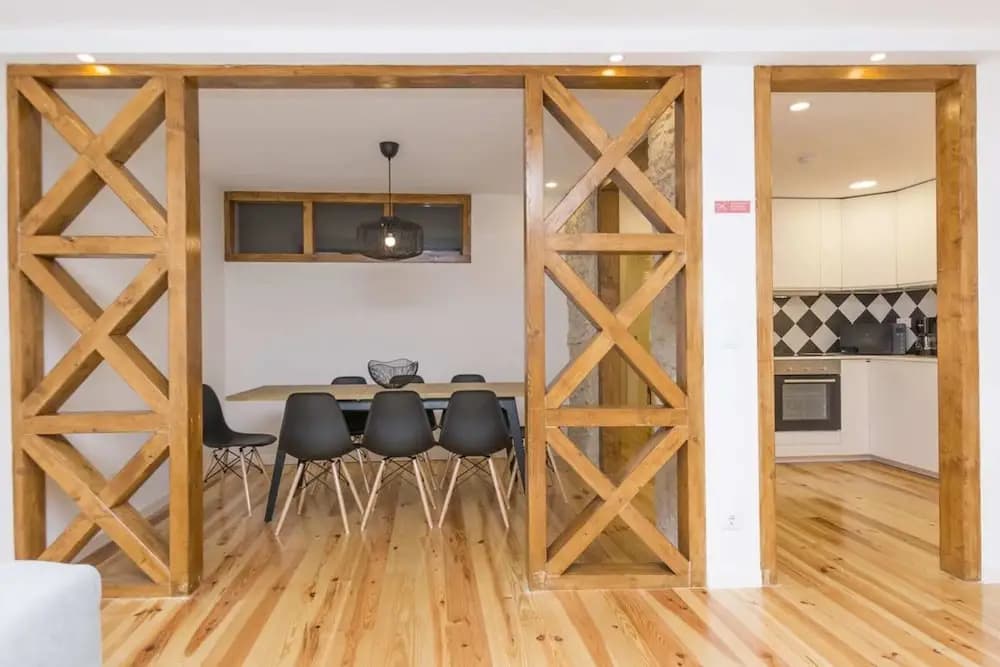 Amazing 3-bedroom Apartment in City Center - Fits 8 - photo 17