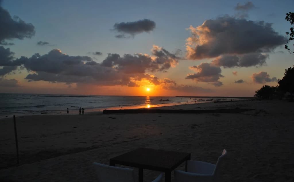 Tri Homestay Kuta - photo 22
