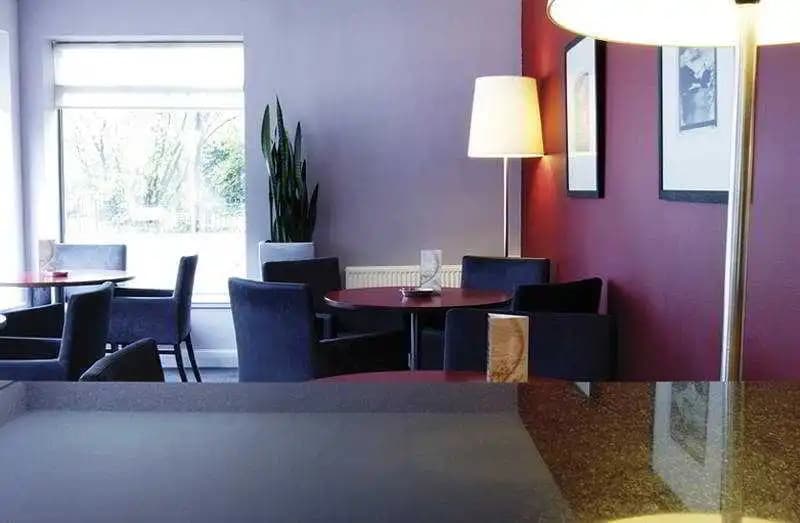 Four Points by Sheraton Edinburgh - photo 1