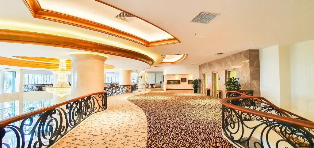 Saigon Halong Hotel - photo 11