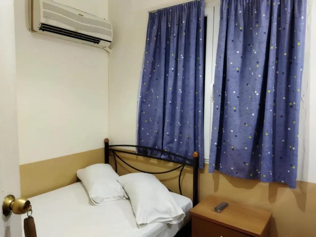 San Remo Hostel - photo 5